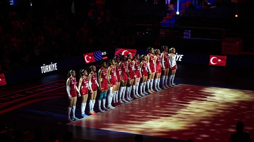 A Milli Kadın Voleybol Takımı Avrupa Şampiyonası'nda Yarı Finale Yükseldi