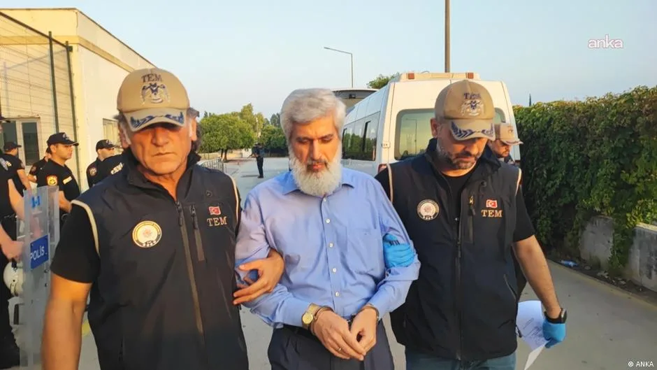 Alparslan Kuytul gözaltına alındı: Furkan cemaati yeniden gündemde