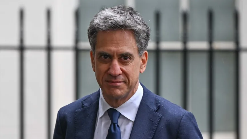 İngiltere Dışişleri Bakanı Miliband: İsrail hükümeti dostlarını kaybediyor