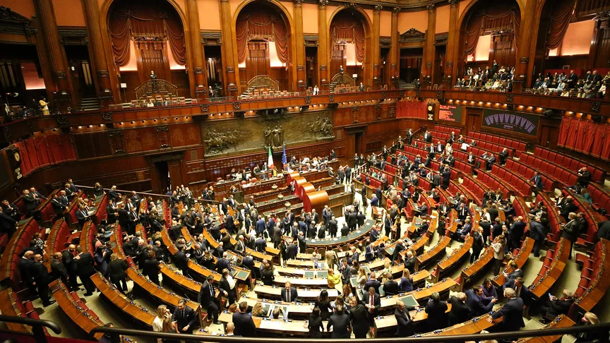 İtalya'da Meloni hükümetinin seçim yasası reformu Senato'dan onay aldı