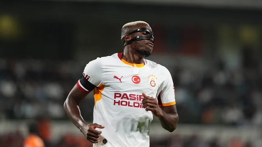 Victor Osimhen, sakatlığı sebebiyle Nijerya Milli Takımı'nın kadrosundan çıkarıldı