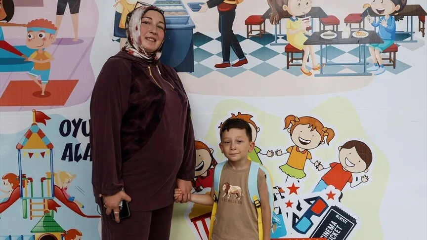 Kadavradan rahim nakliyle dünyaya gelen Ömer Özkan Sert ana sınıfına başladı