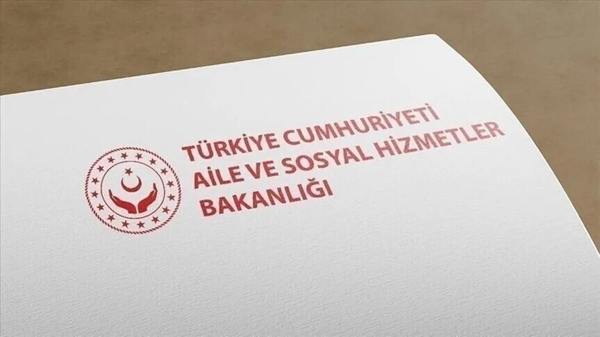 Bakanlık, velilere yönelik "Okul ve Aile Hayatı" eğitimlerini yaygınlaştıracak
