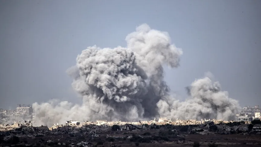Hamas, Gazze'deki İsrail saldırılarını ve insani krizi arabulucularla görüştü