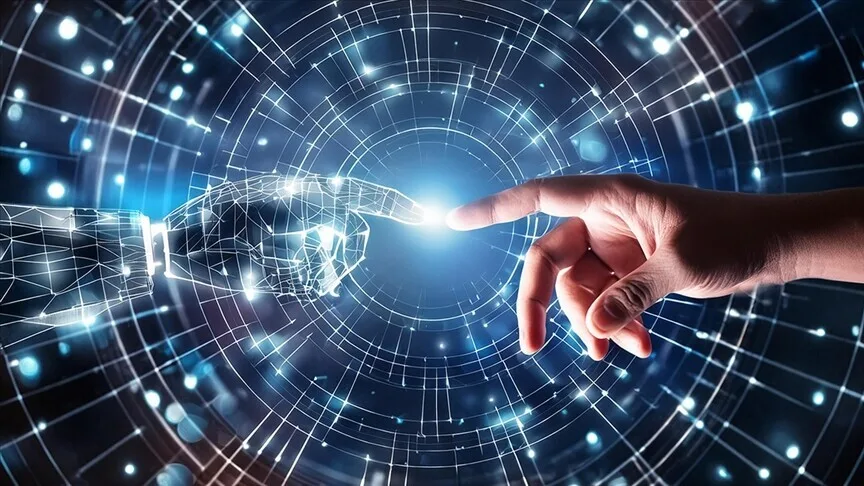 Microsoft AI CEO'su Süleyman: Yapay zekada daha sıkı güvenlik önlemleri gerekiyor