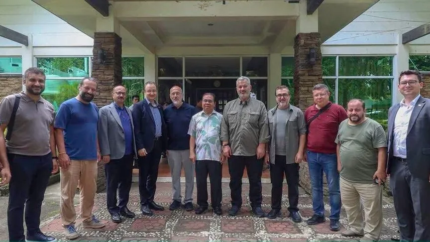 Türk milletvekilleri, Moro İslami Kurtuluş Cephesi Genel Başkanı İbrahim'i ziyaret etti