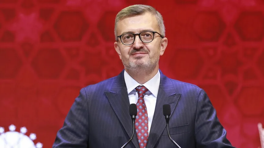 İletişim Başkanı Duran: İstanbul Havalimanı'nın 4. pisti stratejik yatırım