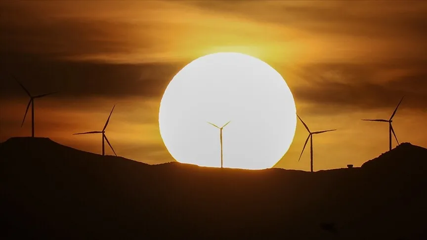 Türkiye 10 yılda güneş ve rüzgardan 442,2 teravatsaat elektrik üretti