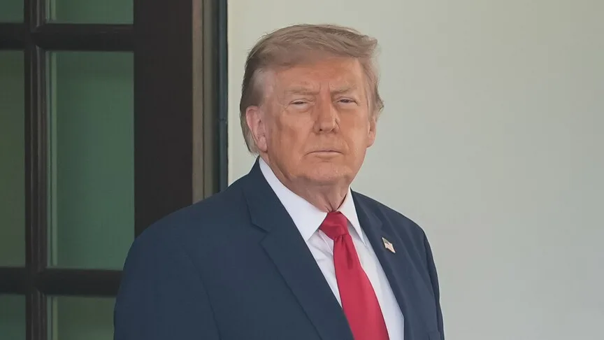 Trump, Beyaz Saray yakınındaki zafer takının askeri kompleks olacağını söyledi