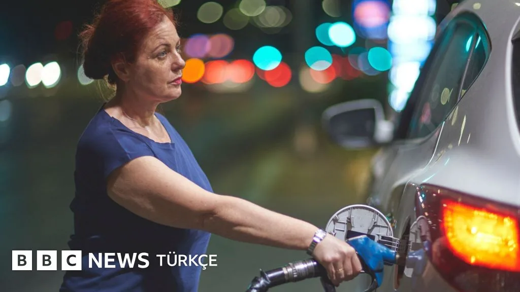 Motorin litre fiyatı ilk kez 100 lirayı aştı