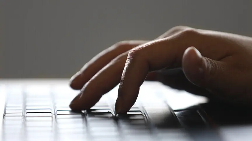 Siber zorbalığa karşılık vermek de suç doğurabiliyor