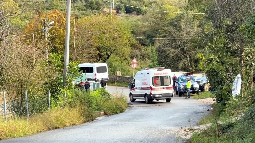 İstanbul-Kocaeli il sınırında sele kapılan 2 kişi için çalışmalar sürüyor