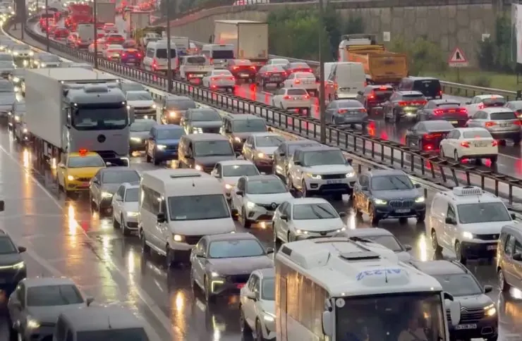 İstanbul'da bazı yollar trafiğe kapalı