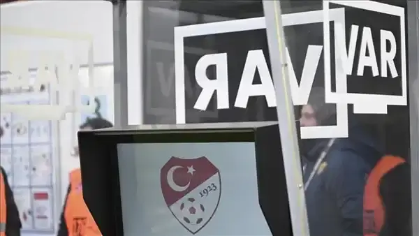 Galatasaray ve Fenerbahçe maçlarının VAR hakemleri açıklandı