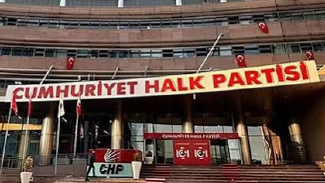 CHP İstanbul İl Kongresi davası ertelendi