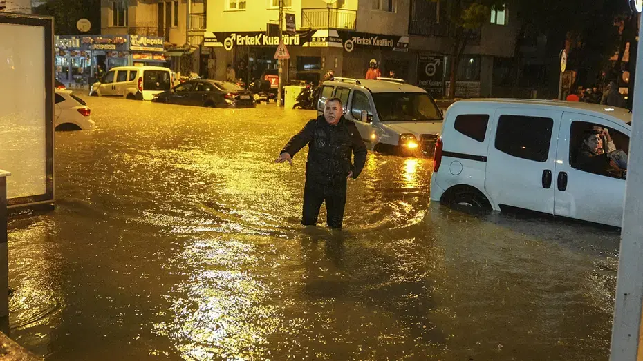 Bakan Bolat duyurdu. Selden etkilenen esnafa destek