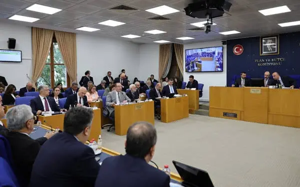 Meclis’te bu hafta: Yatırım fonlarının tasfiyesi ve 2027 bütçesi gündemde