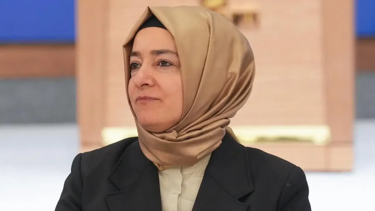 Fon krizinin ardından... Fatma Betül Sayan Kaya, AKP’den ihraç edildi