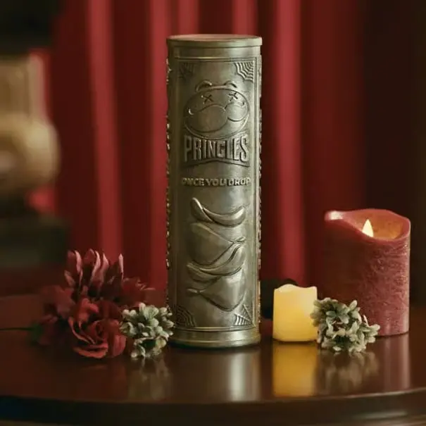 Pringles kutusunda gömülmeyi kabul edene 200 yıl bedava cips