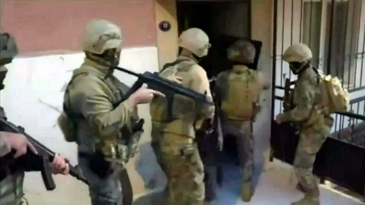 4 adrese eş zamanlı baskın... Yalova'da silah kaçakçılığı operasyonu: 2 kişi tutuklandı