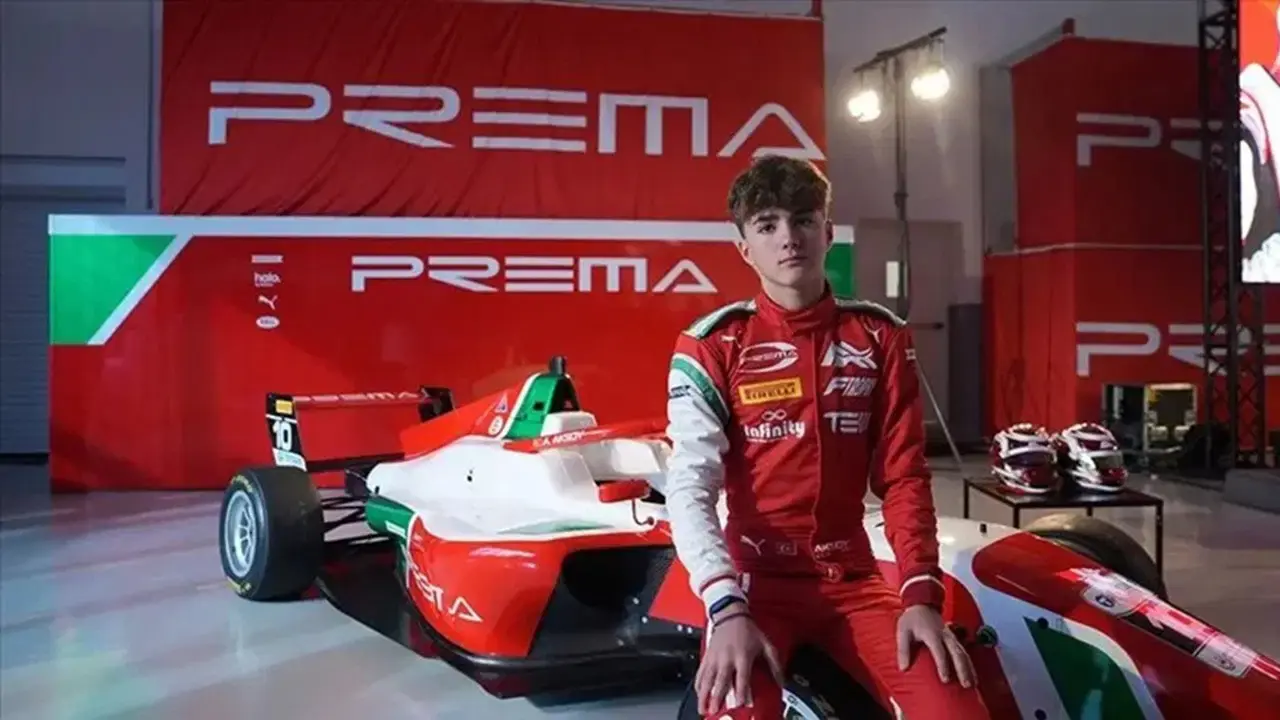 Formula 1 yolunda büyük adım: 16 yaşındaki Türk pilot Ferrari'de